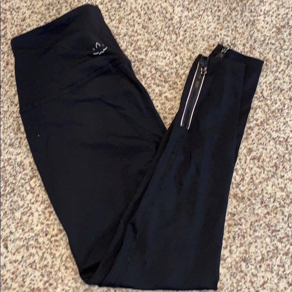 Beyond yoga ankle zip leggings